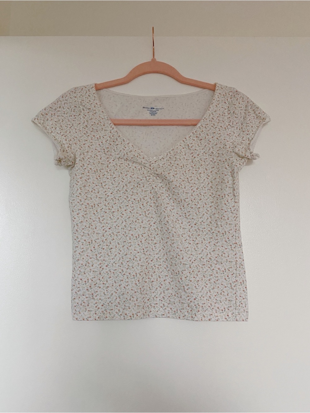 Brandy Melville Cream Floral V-Neck Short Sleeve Tee